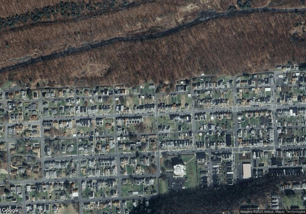 1403 W Walnut St, Coal Township, PA 17866 - photo 1