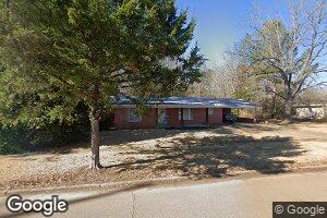 104 W Walnut St, Union, MS 39365