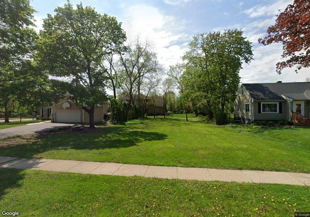 624 Pershing Ave, Wheaton, IL 60189 - photo 1