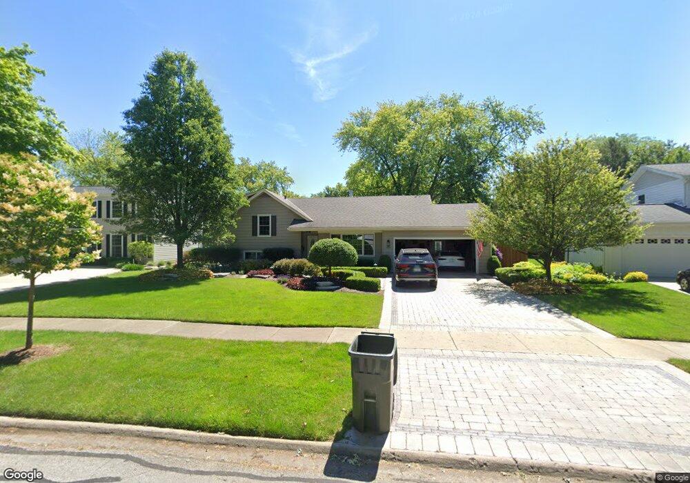 1560 Towhee Ln, Naperville, IL 60565 - photo 1