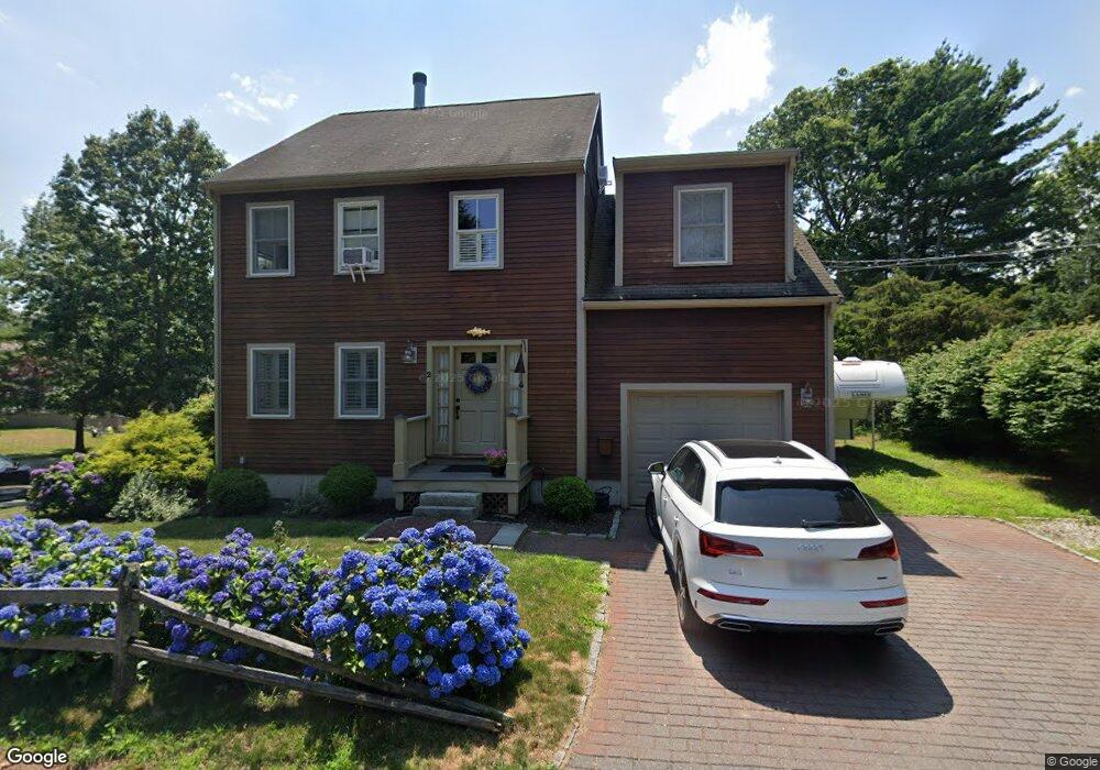 2 Dix Rd, Marblehead, MA 01945 - photo 1