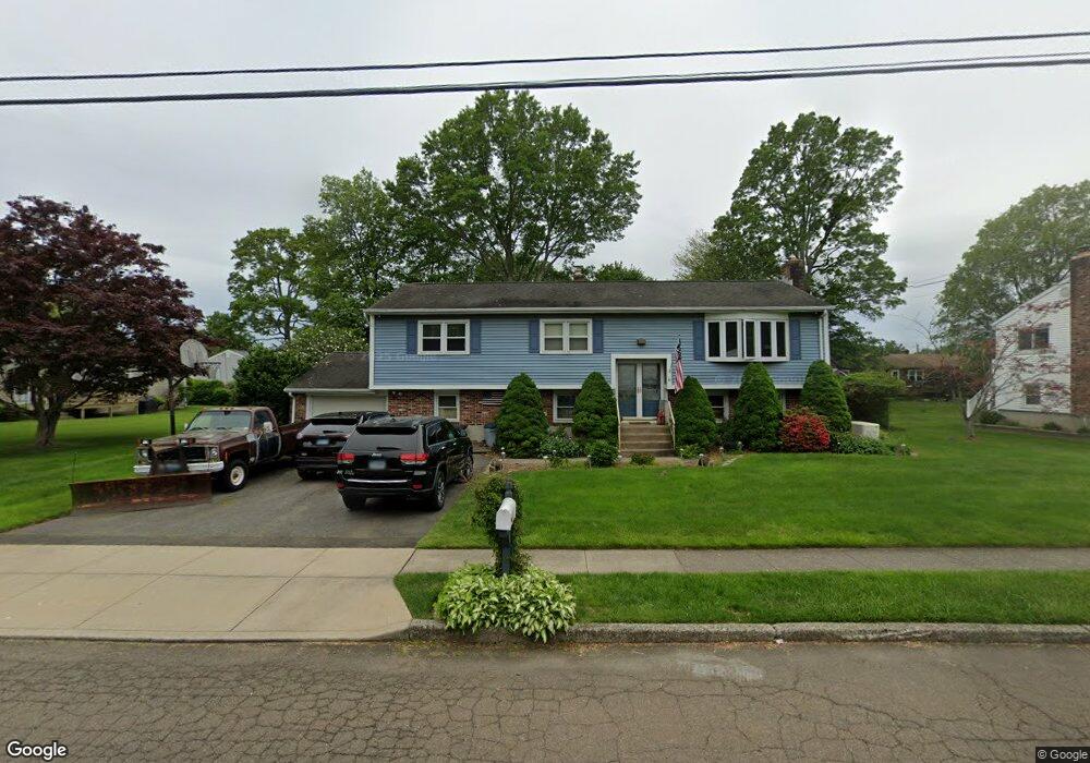 8 Haystack Rd, West Haven, CT 06516 - photo 1