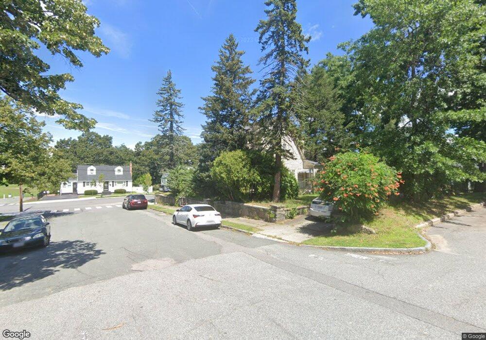 2 Laurel St, Lawrence, MA 01843 - photo 1