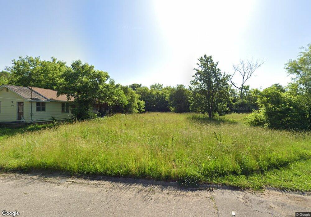 3629 Kleinpell St, Flint, MI 48507 - photo 1