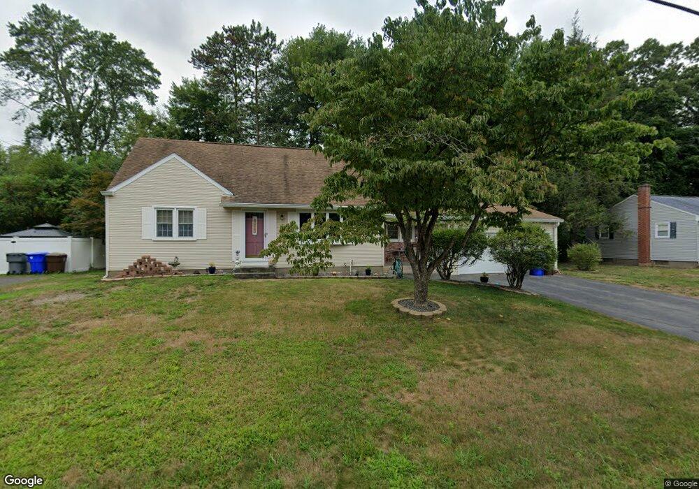 3 Queen St, Enfield, CT 06082 - photo 1