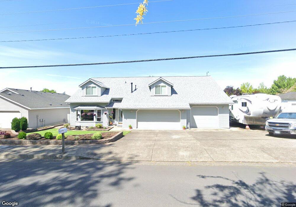 8445 SW Sorrento Rd, Beaverton, OR 97008 - photo 1