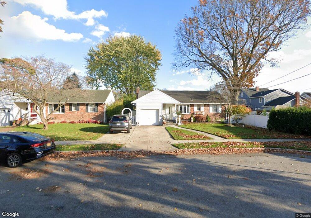 2635 Clovermere Rd, Oceanside, NY 11572 - photo 1