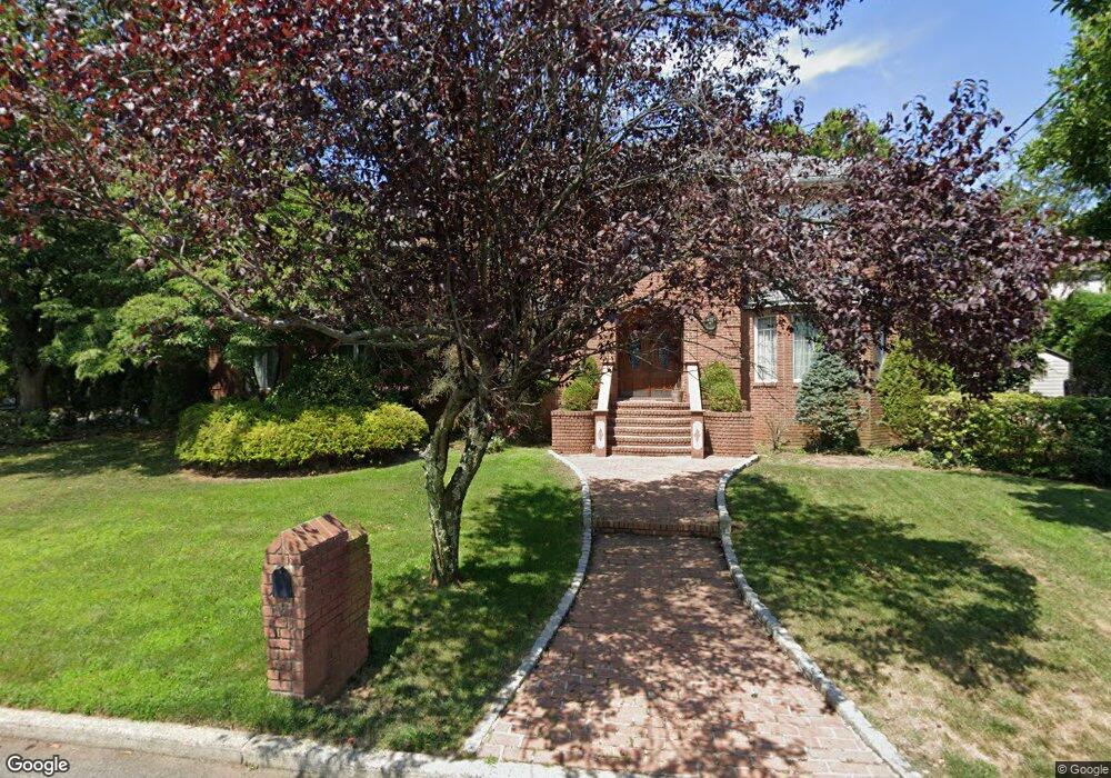 6 Circle Rd, Staten Island, NY 10304 - photo 1