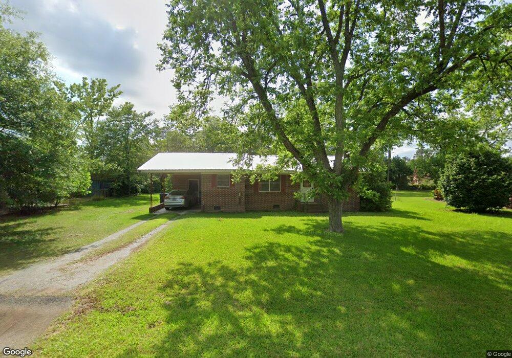 122 Terry Ave, Fitzgerald, GA 31750 - photo 1