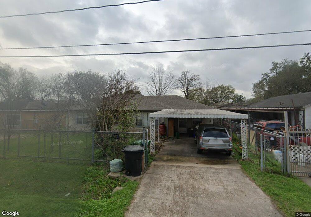 60 Neyland St, Houston, TX 77022 - photo 1