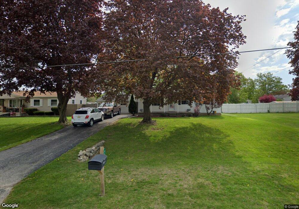 4509 Carmanwood Dr, Flint, MI 48507 - photo 1