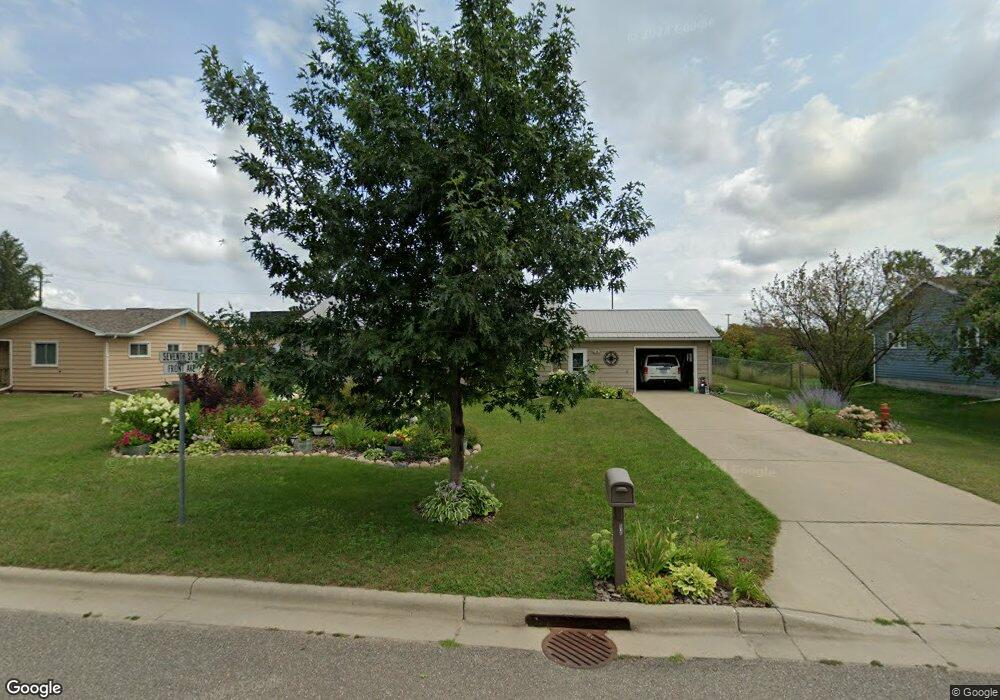 616 Front Ave, Park Rapids, MN 56470 - photo 1