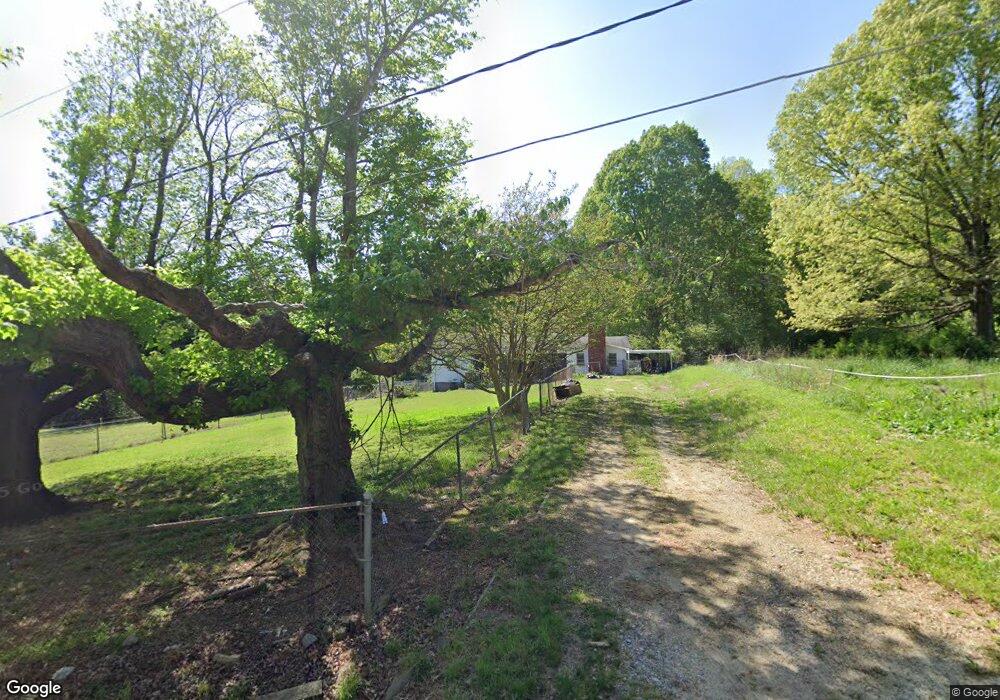 6744 Saferight Rd, Greensboro, NC 27406 - photo 1