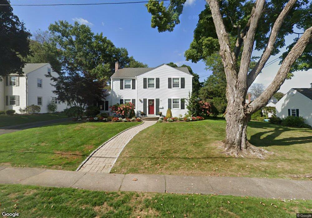 8 Westmoreland Dr, West Hartford, CT 06117 - photo 1