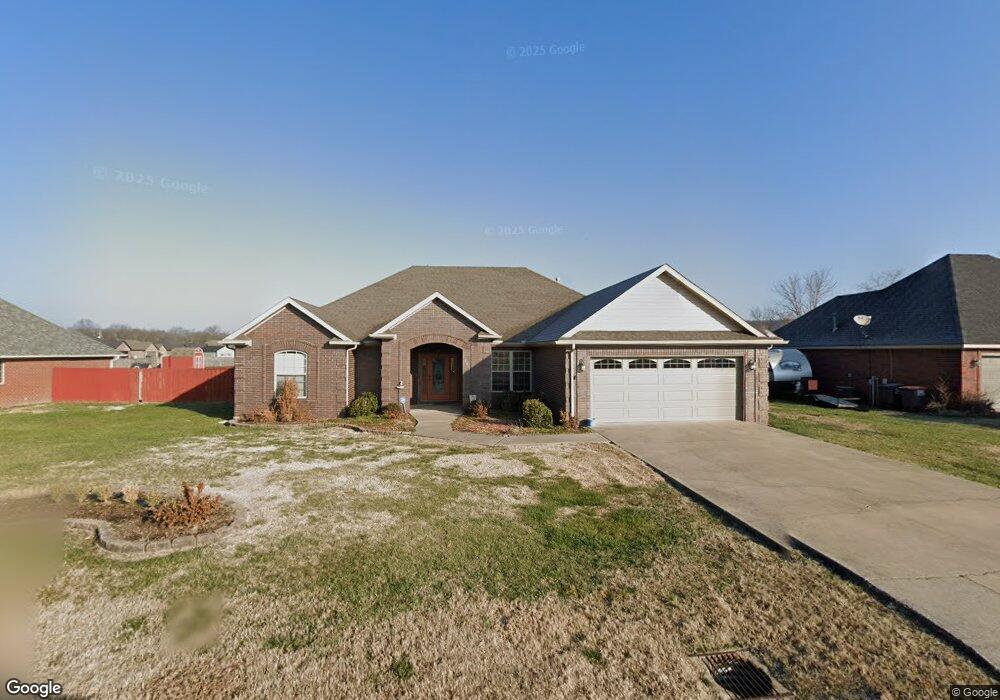 2012 Harris Dr, Fayetteville, AR 72701 - photo 1