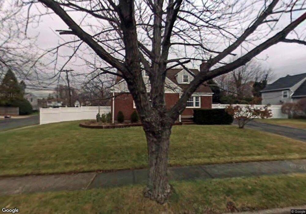 287 Center St, Oceanside, NY 11572 - photo 1