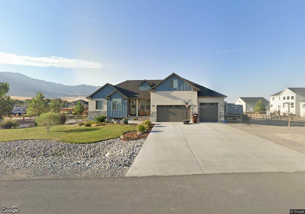 1518 E Cluff Ln, Lake Point, UT 84074 - photo 1
