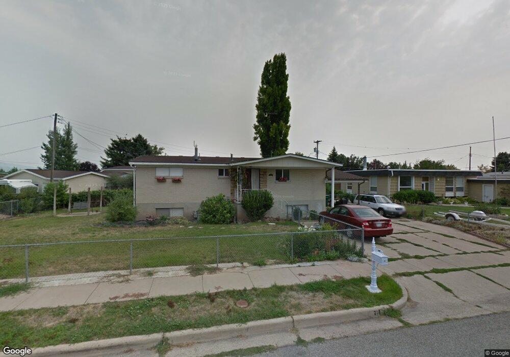 218 E Diamond St, Layton, UT 84041 - photo 1
