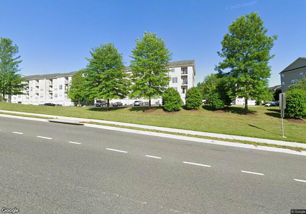 15528 John Diskin Cir, Woodbridge, VA 22191 - photo 1