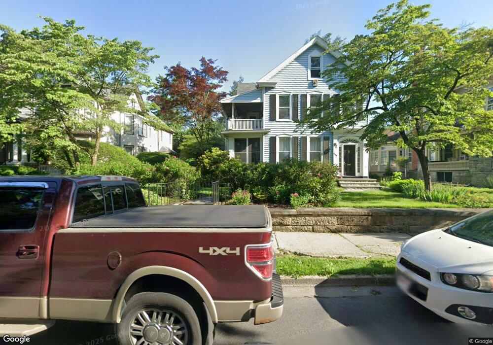 516 Thomas St, Stroudsburg, PA 18360 - photo 1