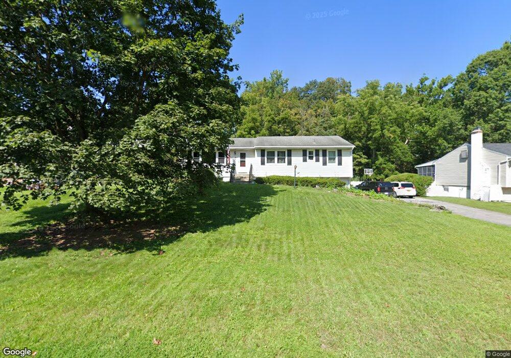 9 Bird Ln, Poughkeepsie, NY 12603 - photo 1