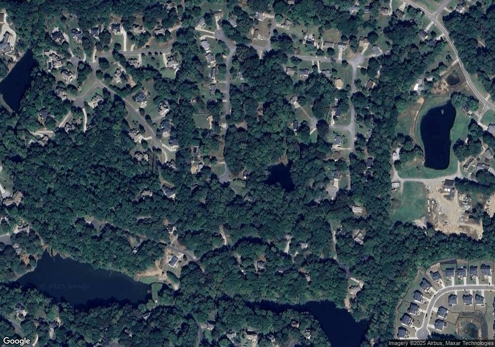 290 Hill Crest Cir, Woodstock, GA 30188 - photo 1