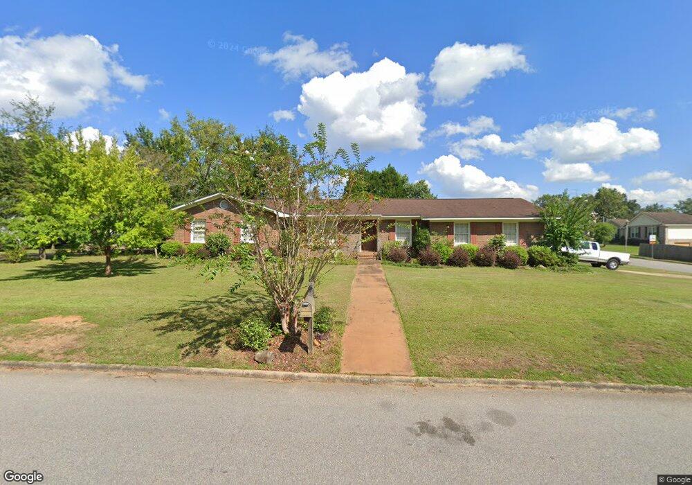 819 Wimbledon Dr, Dothan, AL 36305 - photo 1