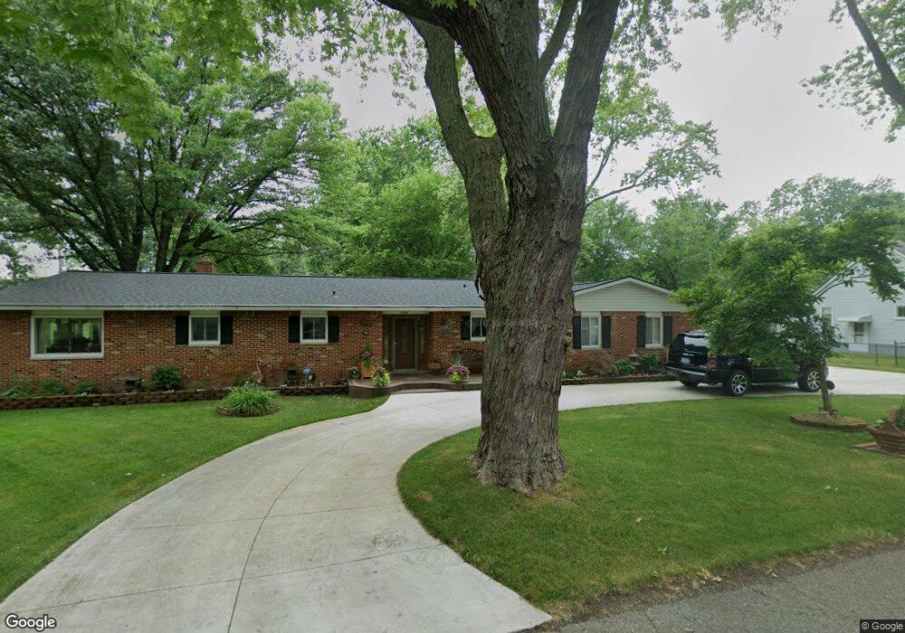 4298 Maple Blvd, West Bloomfield, MI 48323 - photo 1