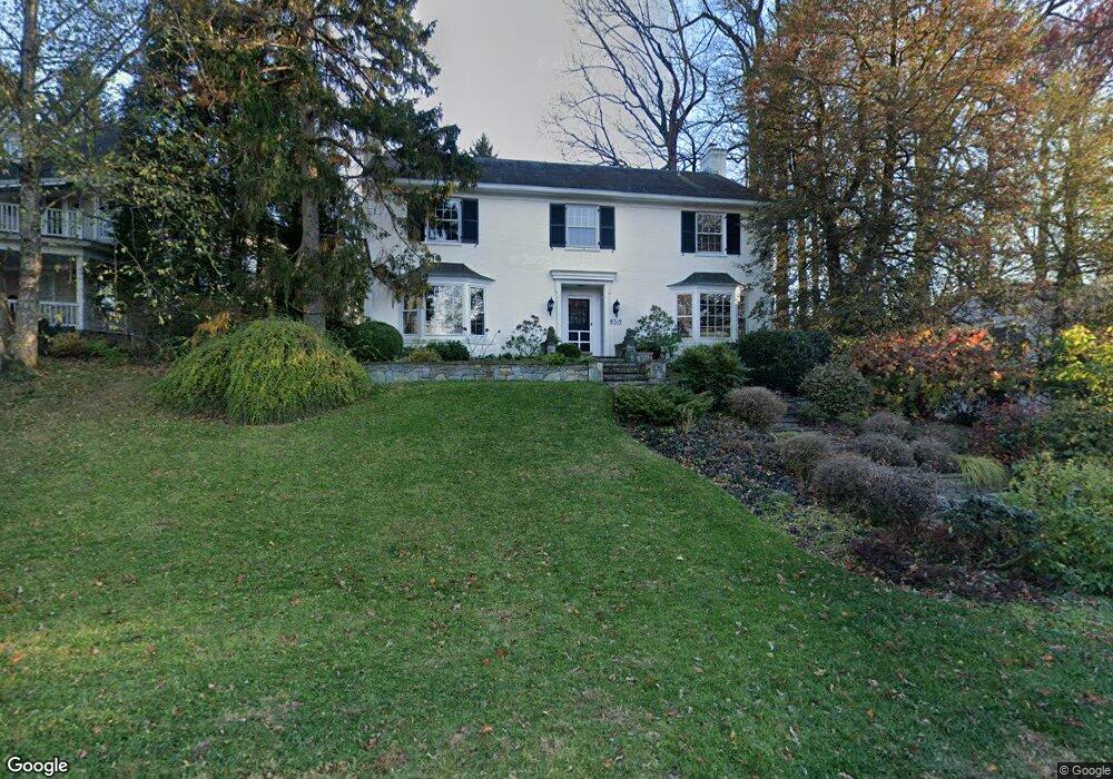 8315 Kerry Rd, Chevy Chase, MD 20815 - photo 1