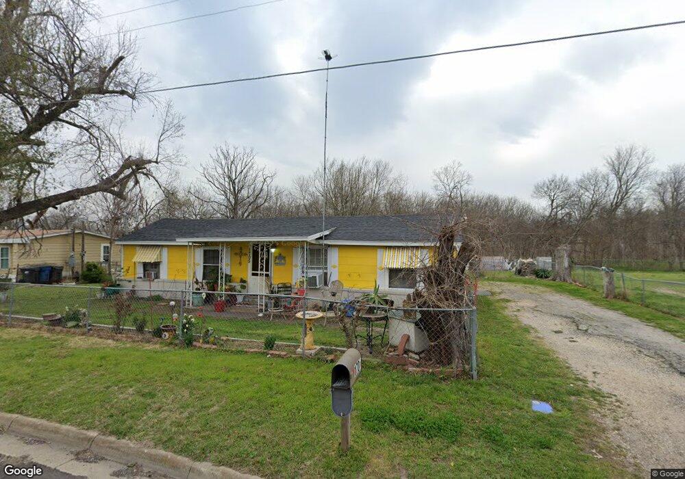 1705 W 12th Ave, Corsicana, TX 75110 - photo 1