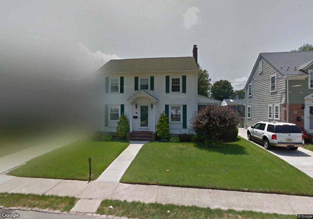 78 Preston Dr, Cranston, RI 02910 - photo 1