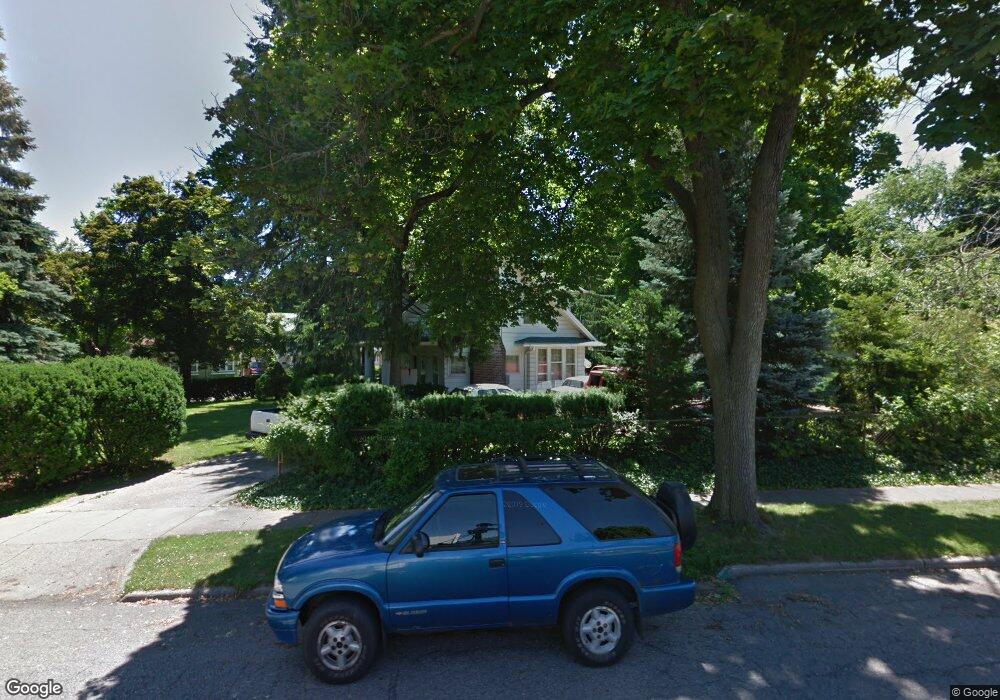 201 Strathmore Rd, Lansing, MI 48910 - photo 1