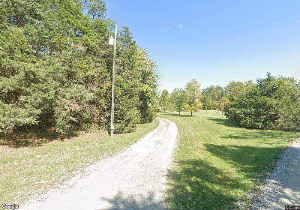 589 Hollida Ln, Martinsburg, WV 25404 - photo 1