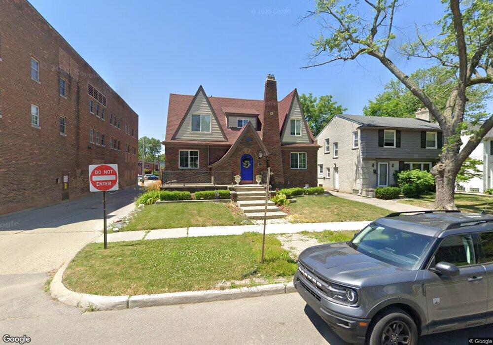 159 Mc Kinley Ave, Grosse Pointe Farms, MI 48236 - photo 1