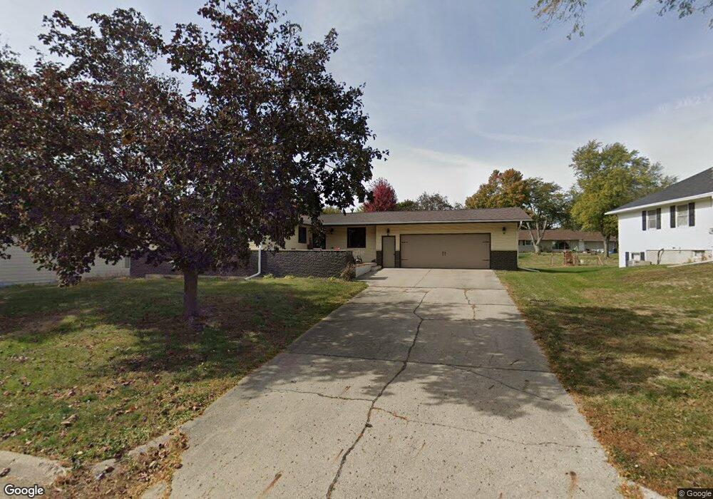 309 E 29th St S, Newton, IA 50208 - photo 1