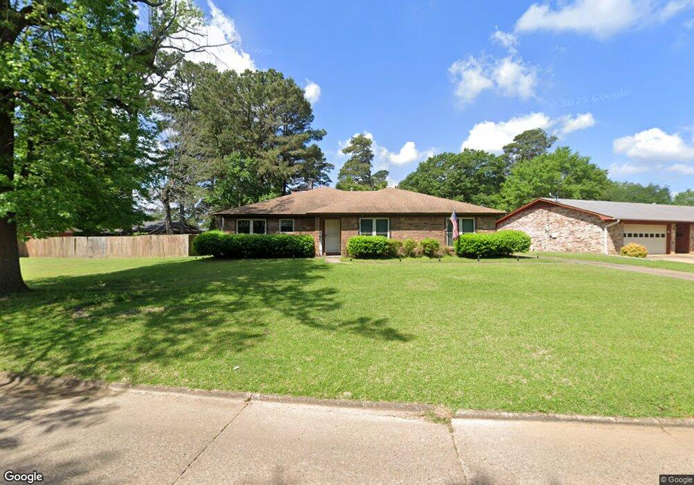 807 Bluebird Ln, Wake Village, TX 75501 - photo 1