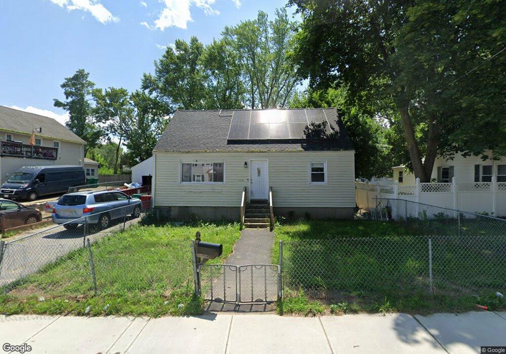 146 Hildreth St, Lowell, MA 01850 - photo 1