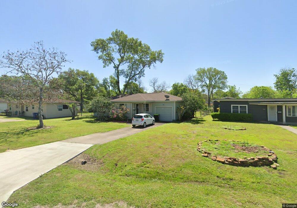 3104 Skelly Rd, Bay City, TX 77414 - photo 1