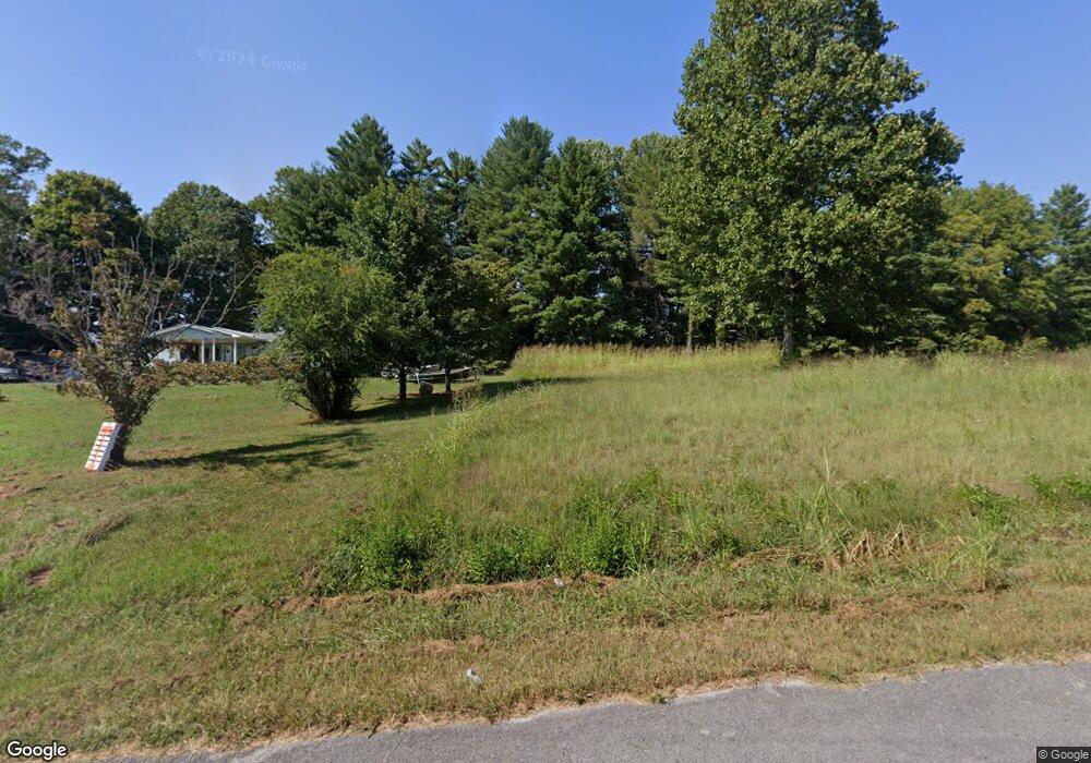1884 Pollard Rd, Walling, TN 38587 - photo 1