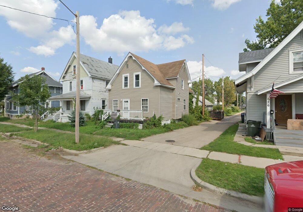 614 14th St SE, Cedar Rapids, IA 52403 - photo 1