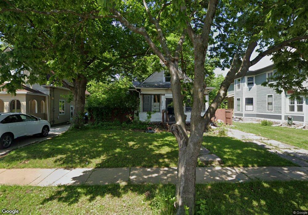 2012 10th St, Des Moines, IA 50314 - photo 1