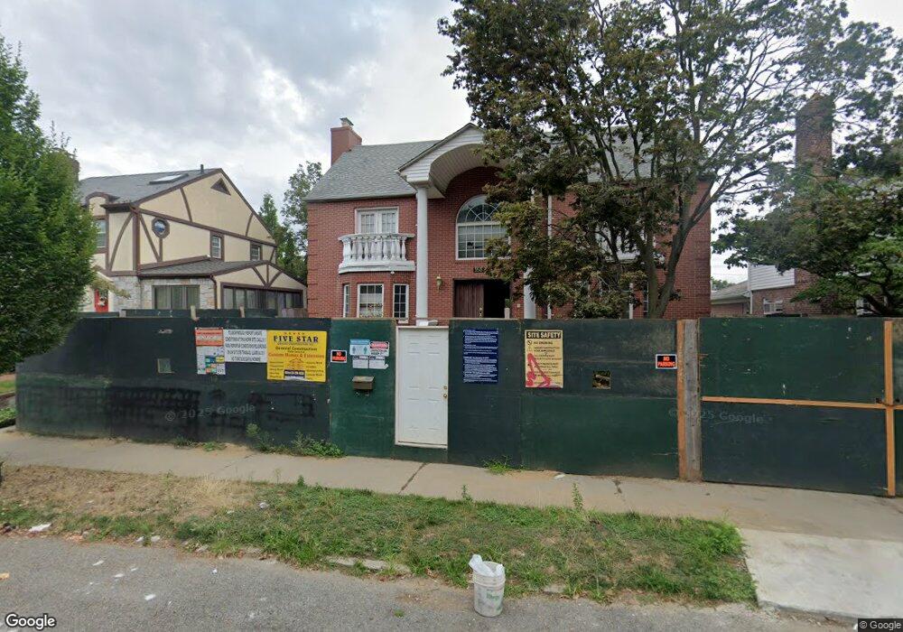 185-11 80th Rd, Jamaica, NY 11432 - photo 1