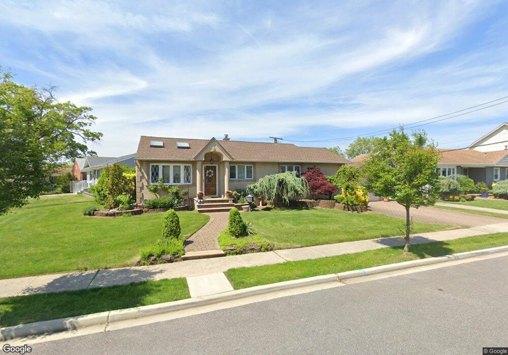 732 Byron Ave, Franklin Square, NY 11010 - photo 1