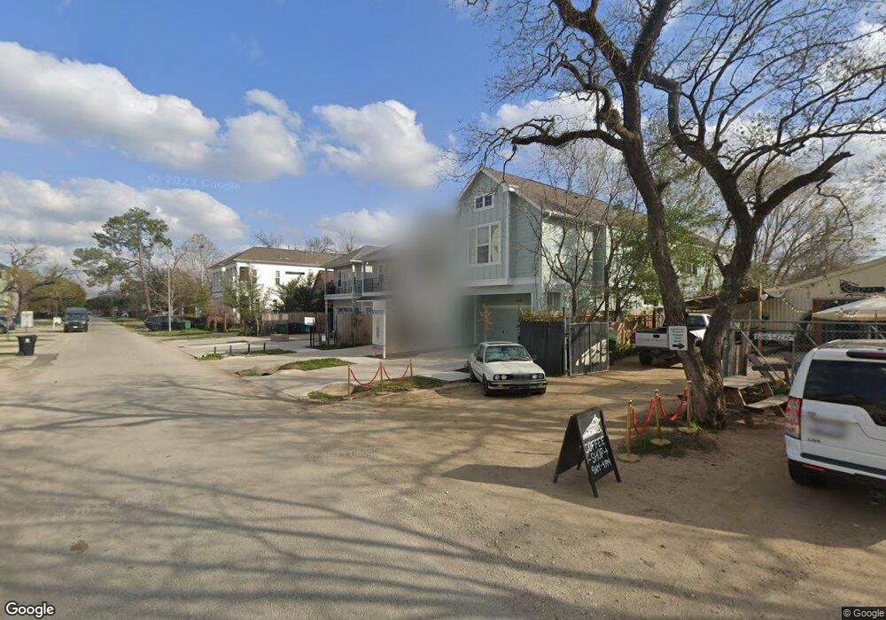 626 W 26th St, Houston, TX 77008 - photo 1