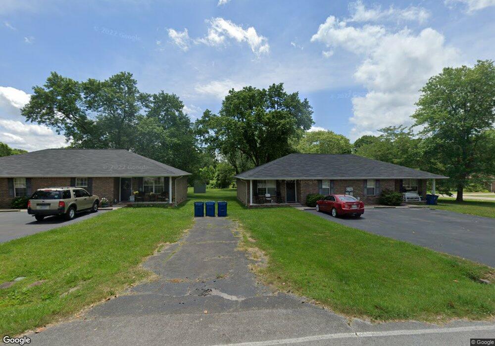 581 Hendrixson Dr, Manchester, TN 37355 - photo 1