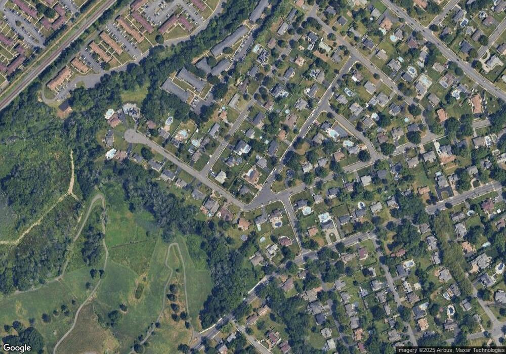 73 Roberts Rd, Clark, NJ 07066 - photo 1