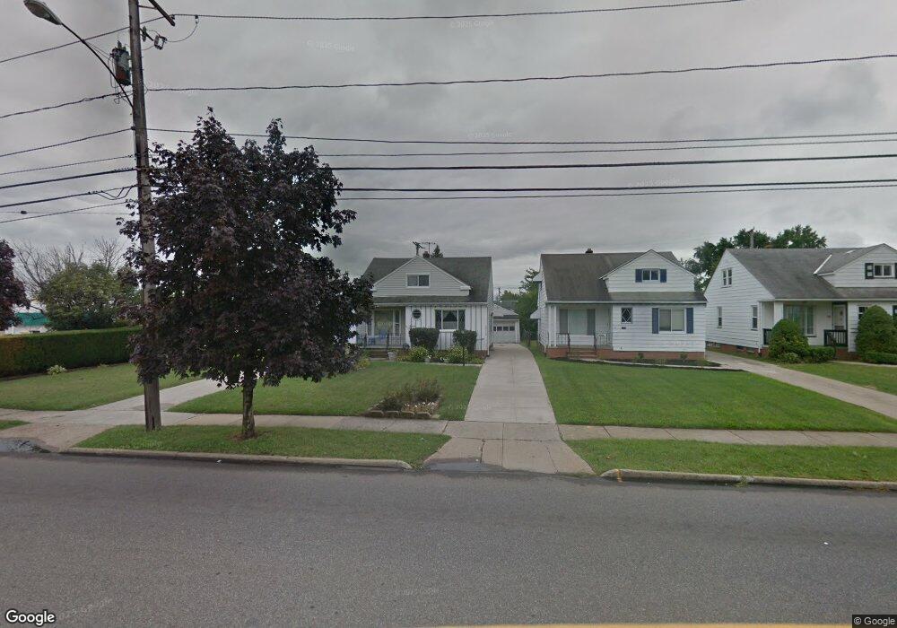 20112 Libby Rd, Maple Heights, OH 44137 - photo 1