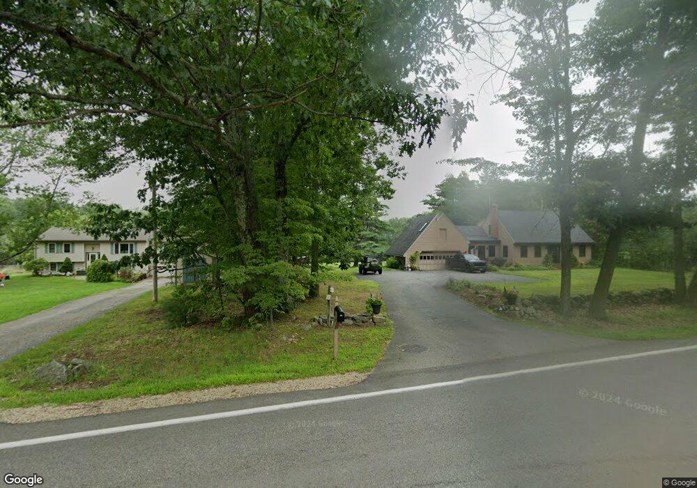 944 Salmon Falls Rd, Rochester, NH 03868 - photo 1