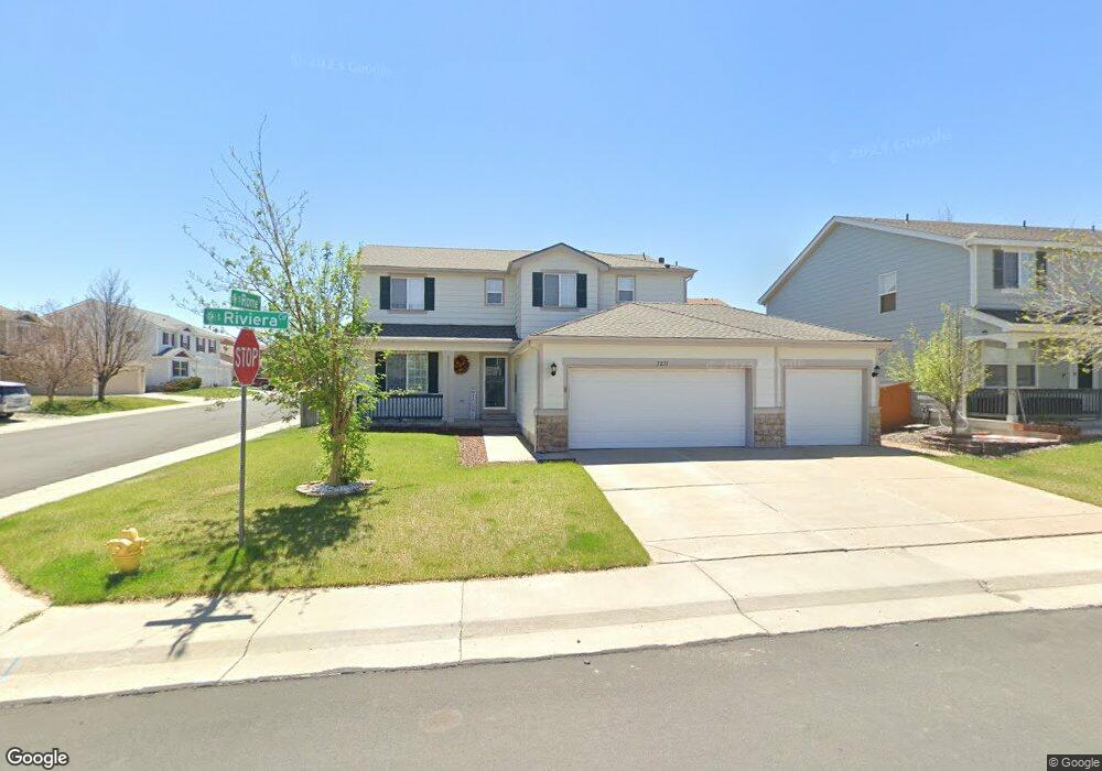 5271 S Riviera Cir, Aurora, CO 80015 - photo 1