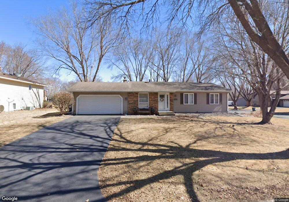 10156 Pilgrim Ln N, Maple Grove, MN 55369 - photo 1